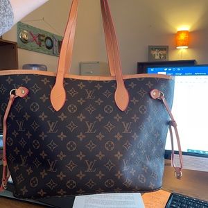 Louis Vuitton style purse
